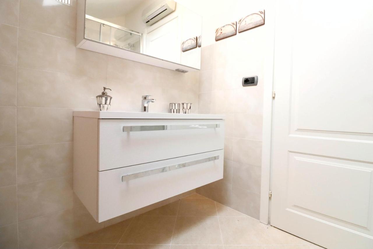 Casaviva - Central Seaview Penthouse In Camogli Buitenkant foto